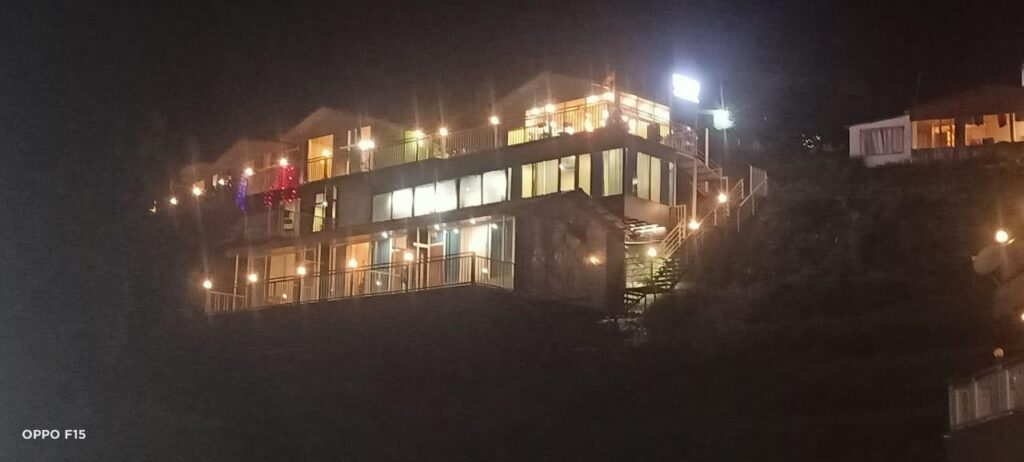 Serene resort atmosphere perfect for unwinding at Mount Vista Resort